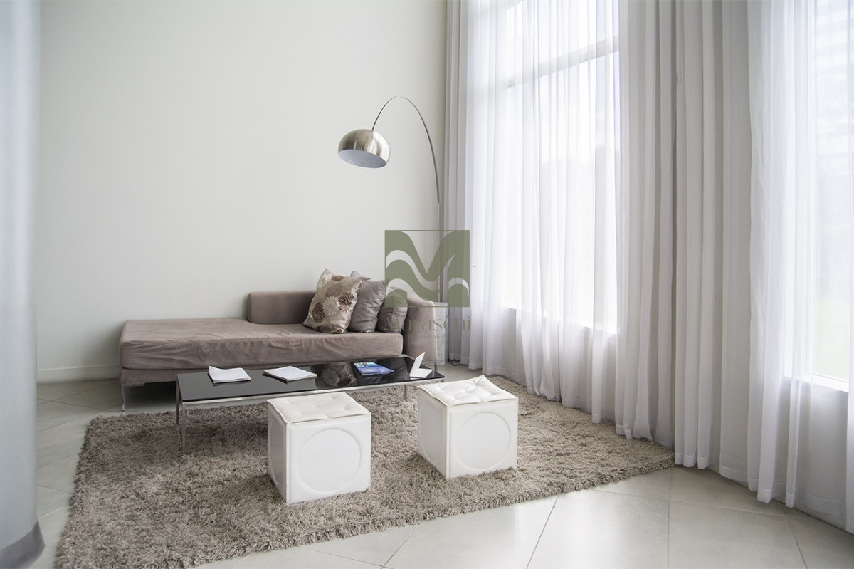 Apartamento ID.952 - Hermoso apartamento en venta de 3 dormitorios y dependencia en Punta del Este.