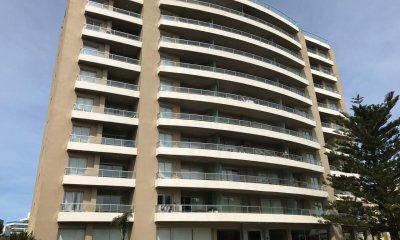 Departamento en venta próximo a Playa Brava