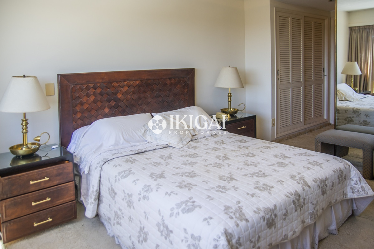 Apartamento ID.469 -  Edificio Tunquelen II, 3 dormitorios mas servicio, playa mansa 