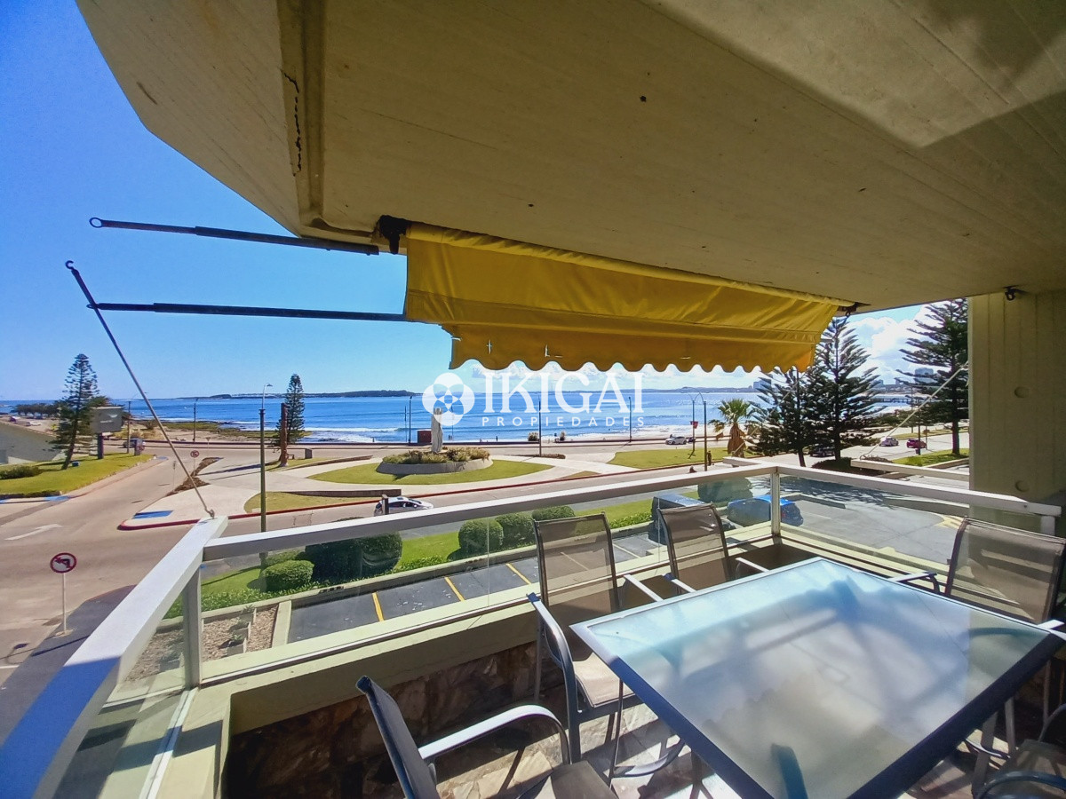 Apartamento ID.468 - Espectacular planta frente al mar, Amplios ambientes.
