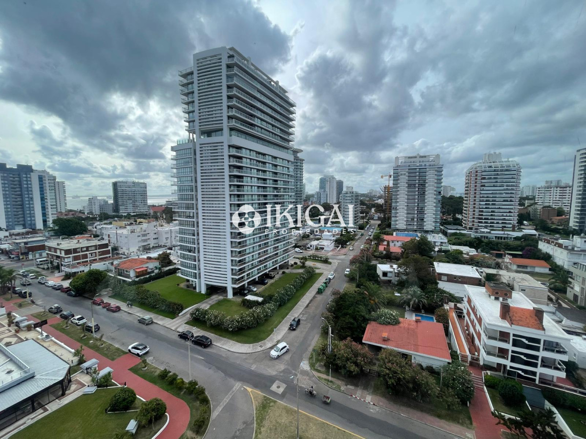 Apartamento ID.497 - Departamento en venta en Brava - Punta del Este de 1 dormitorio y medio.