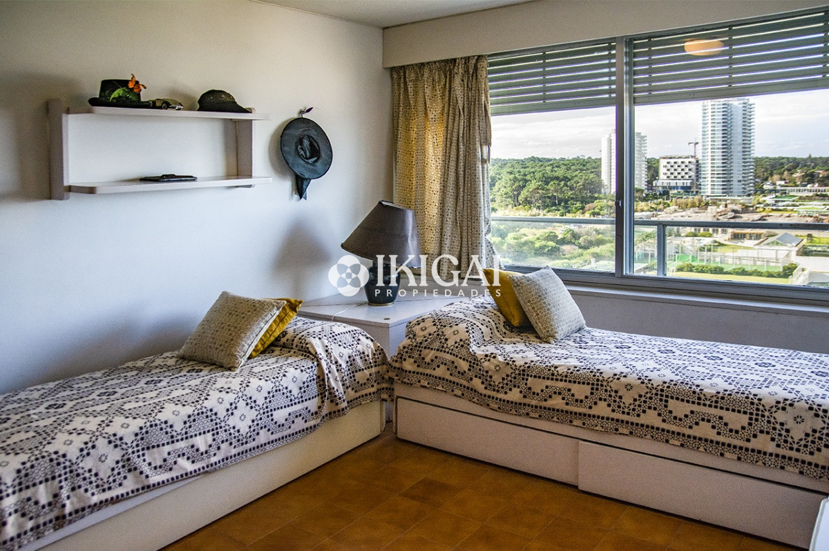 Apartamento ID.264 - Hermoso Departamento en venta de 3 dormitorios. Torre Tiburon. Playa Brava.