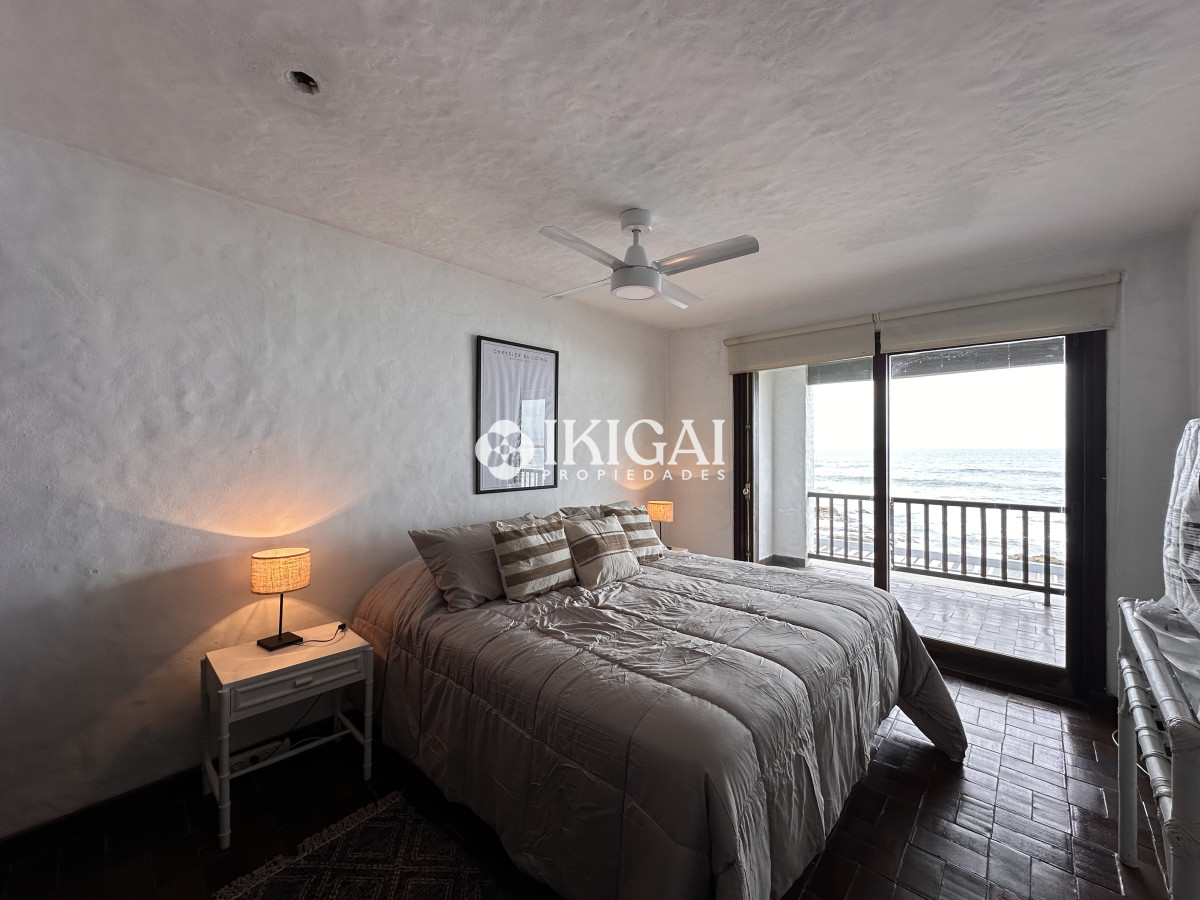 Apartamento ID.847 - En venta apartamento de 2 dormitorios en Peninsula, Punta del Este