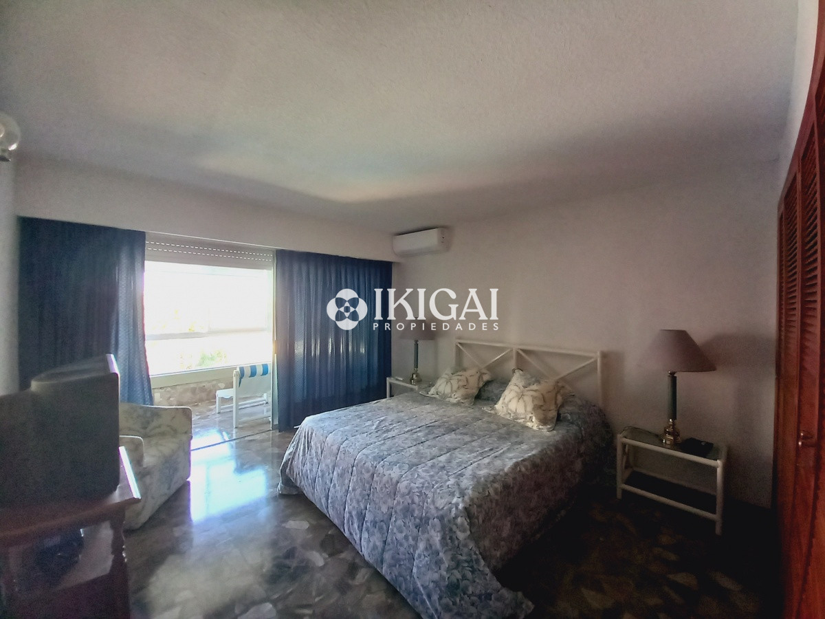 Apartamento ID.468 - Espectacular planta frente al mar, Amplios ambientes.