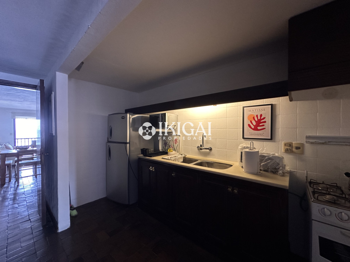 Apartamento ID.847 - En venta apartamento de 2 dormitorios en Peninsula, Punta del Este