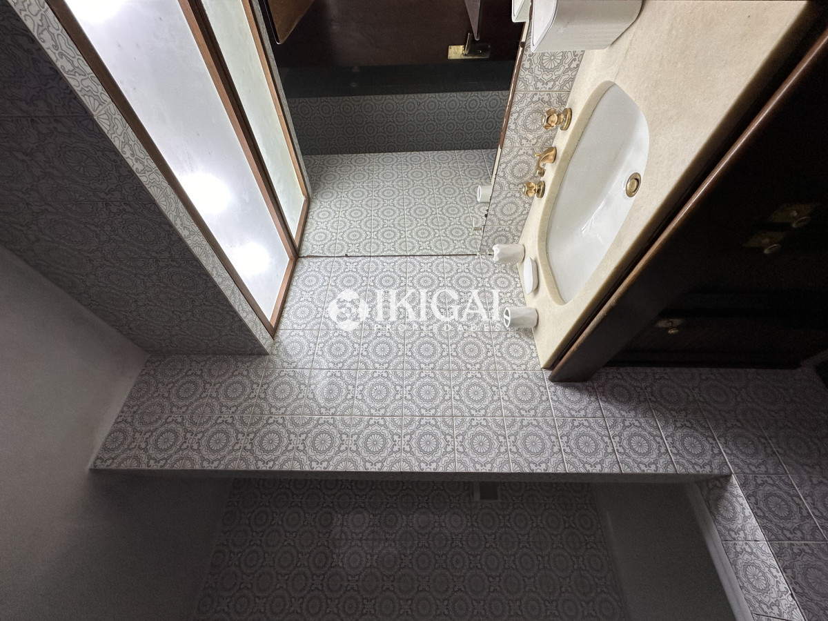 Apartamento ID.847 - En venta apartamento de 2 dormitorios en Peninsula, Punta del Este