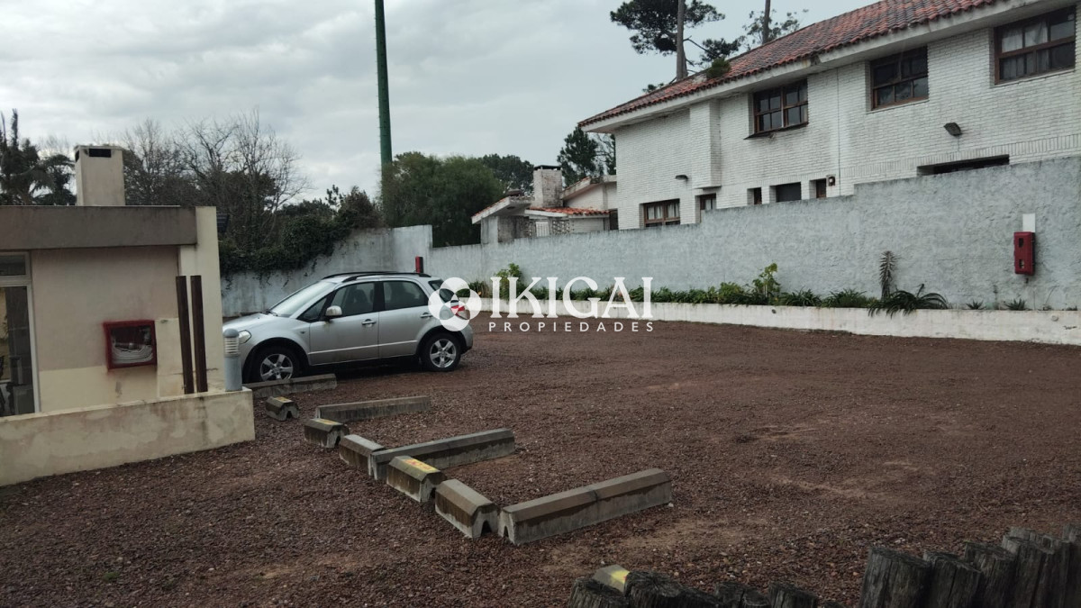 Apartamento ID.761 - Vende apartamento de 1 dormitorio Mansa, Punta del Este.