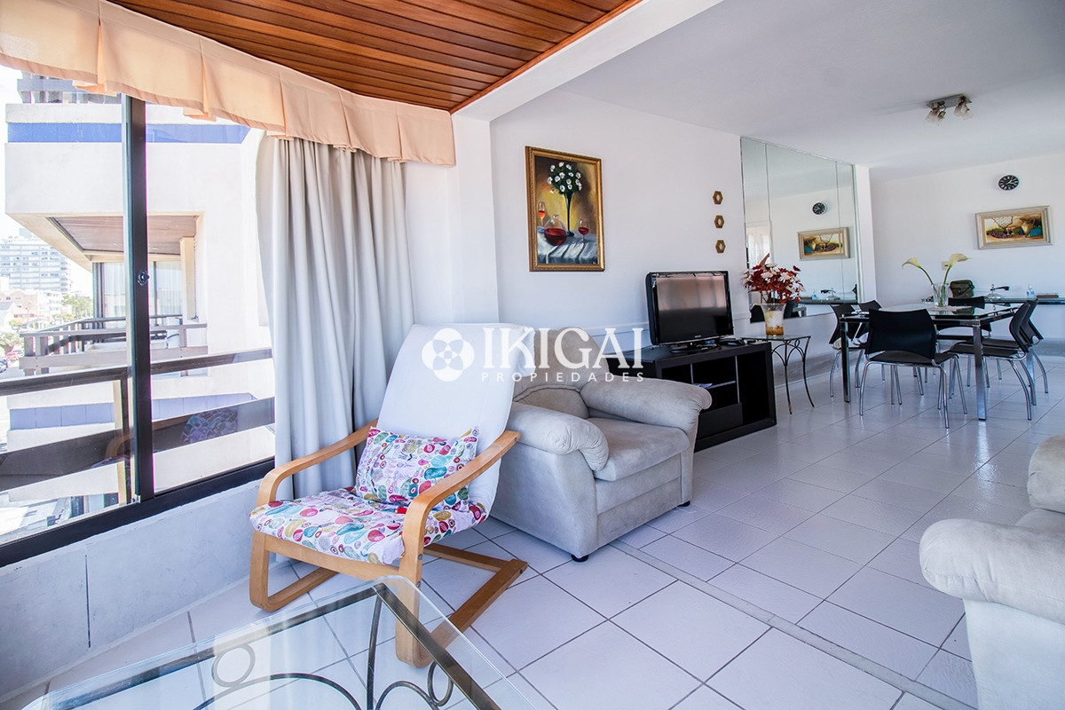 Apartamento ID.634 - Apartamento en Venta de 3 dormitorios en Edificio Palm Beach , Punta del este , Gorlero , Maldonado 