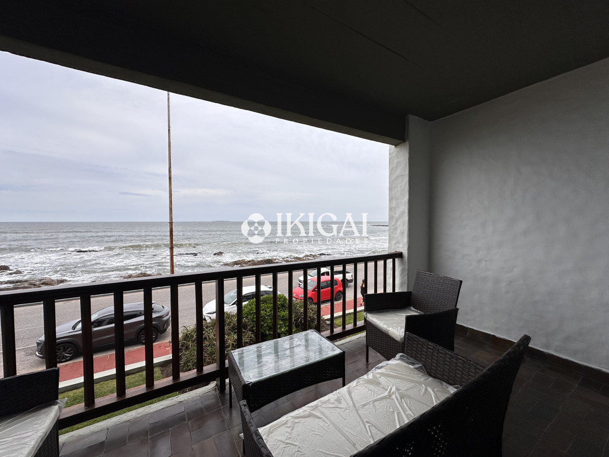 Apartamento ID.847 - En venta apartamento de 2 dormitorios en Peninsula, Punta del Este