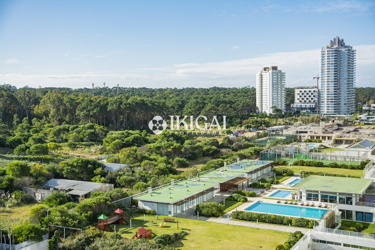 Apartamento ID.264 - Hermoso Departamento en venta de 3 dormitorios. Torre Tiburon. Playa Brava.