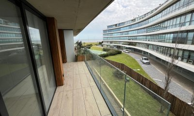 Espectacular apartamento  en 1ª fila Playa Mansa , Walmer Lagoon. 2 dormitorios en venta.