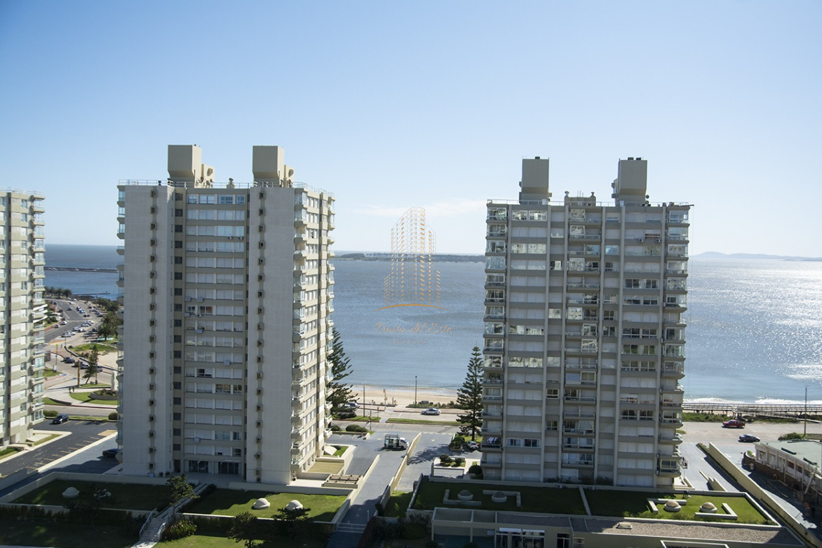 Apartamento ID.968 - Departamento en venta y alquiler temporal en Punta del Este,Torre Imperiale.