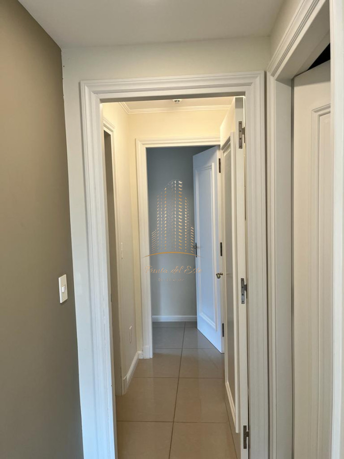 Apartamento ID.966 - Departamento de 2 dormitorios en alquiler en Torre Imperiale, Punta del Este