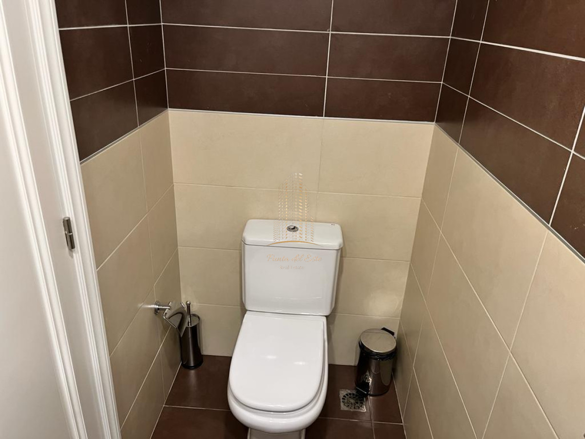 Apartamento ID.966 - Departamento de 2 dormitorios en alquiler en Torre Imperiale, Punta del Este