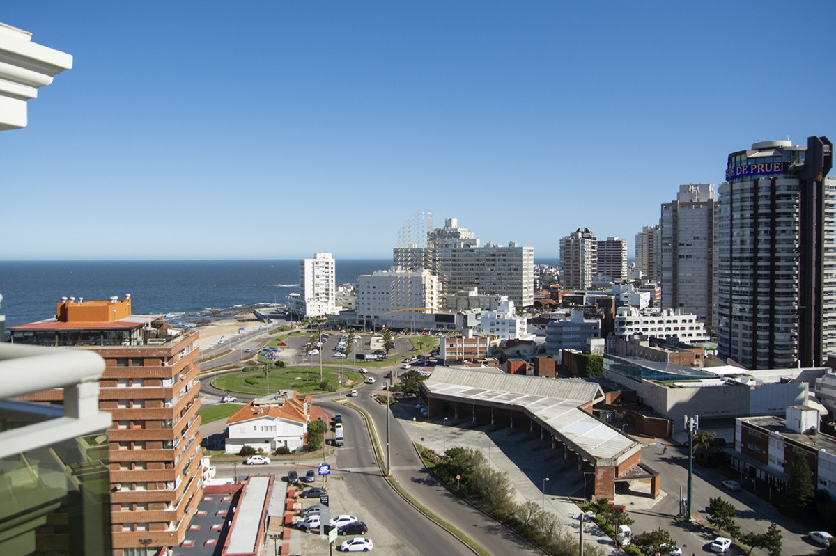 Apartamento ID.968 - Departamento en venta y alquiler temporal en Punta del Este,Torre Imperiale.