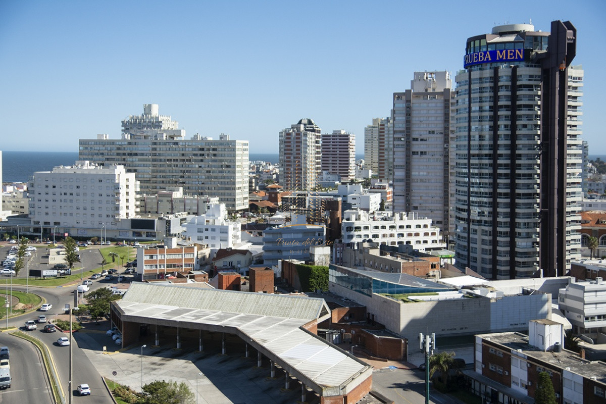 Apartamento ID.968 - Departamento en venta y alquiler temporal en Punta del Este,Torre Imperiale.