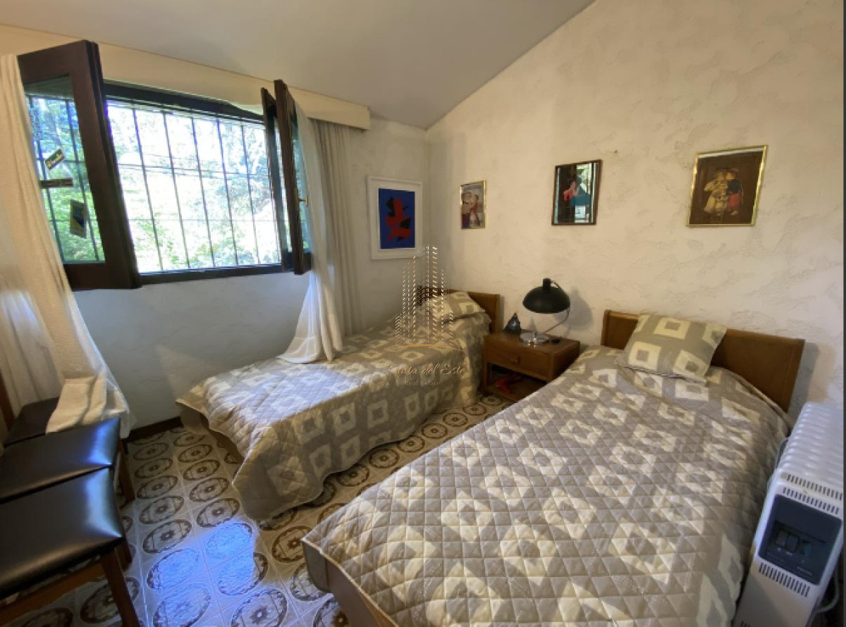 Casa ID.1028 - Chalet en venta en espectacular zona