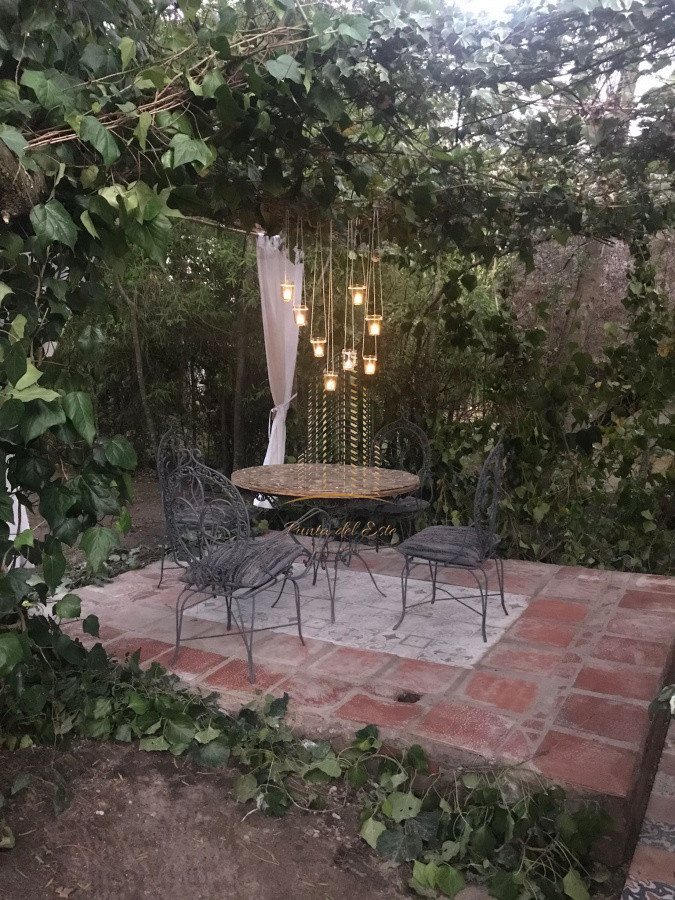 Casa ID.1031 - Chalet de 4 dormitorios, piscina y parrillero en alquiler. Zona tranquila. Punta del Este.