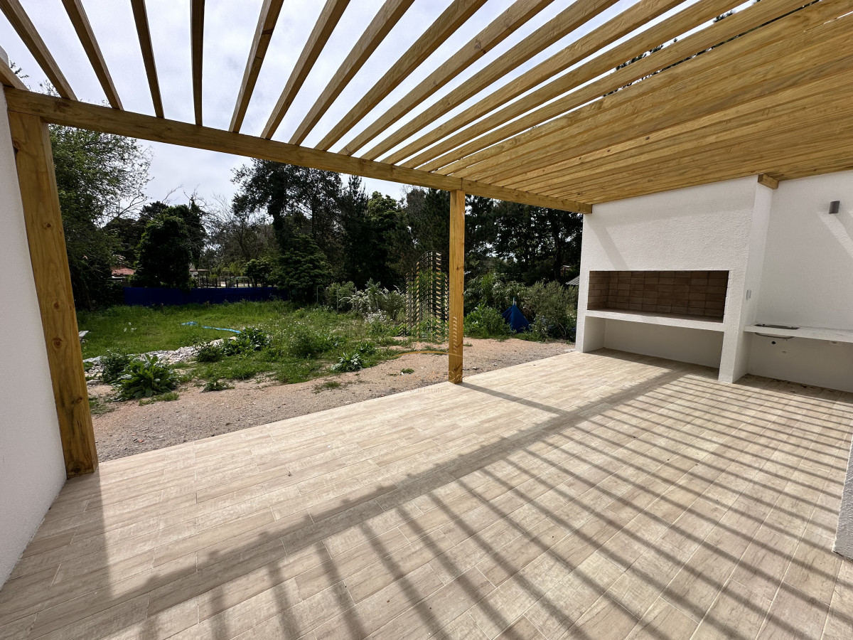 Casa ID.1027 - Vende casa de 3 dormitorios a estrenar, Punta del Este