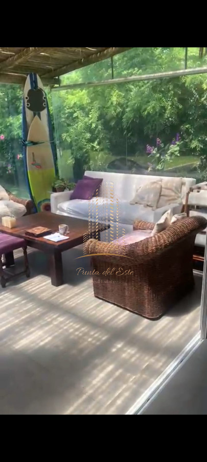 Casa ID.1030 - Vende Casa de 2 dormitorios en Rincón del Indio, Punta del Este 