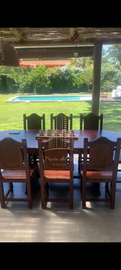 Casa ID.1030 - Vende Casa de 2 dormitorios en Rincón del Indio, Punta del Este 