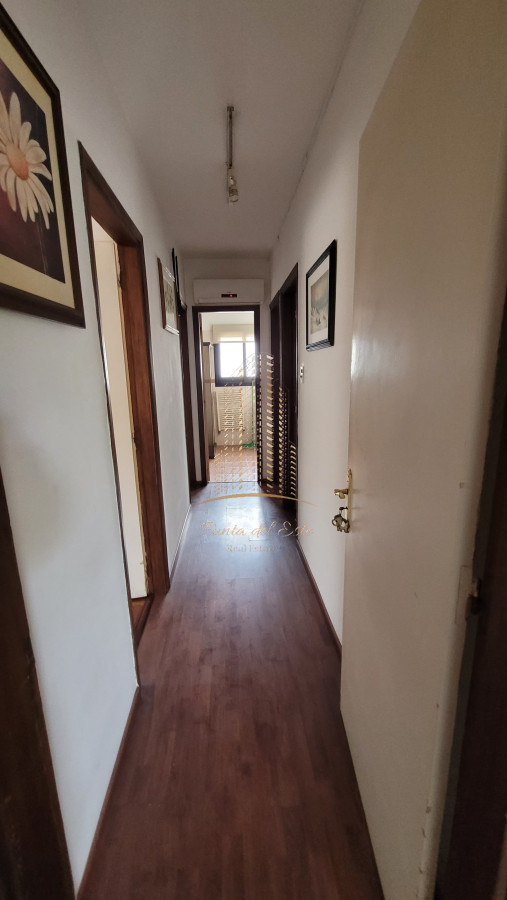 Casa ID.1029 - Casa de 3 dormitorios en Barrio Cantegril