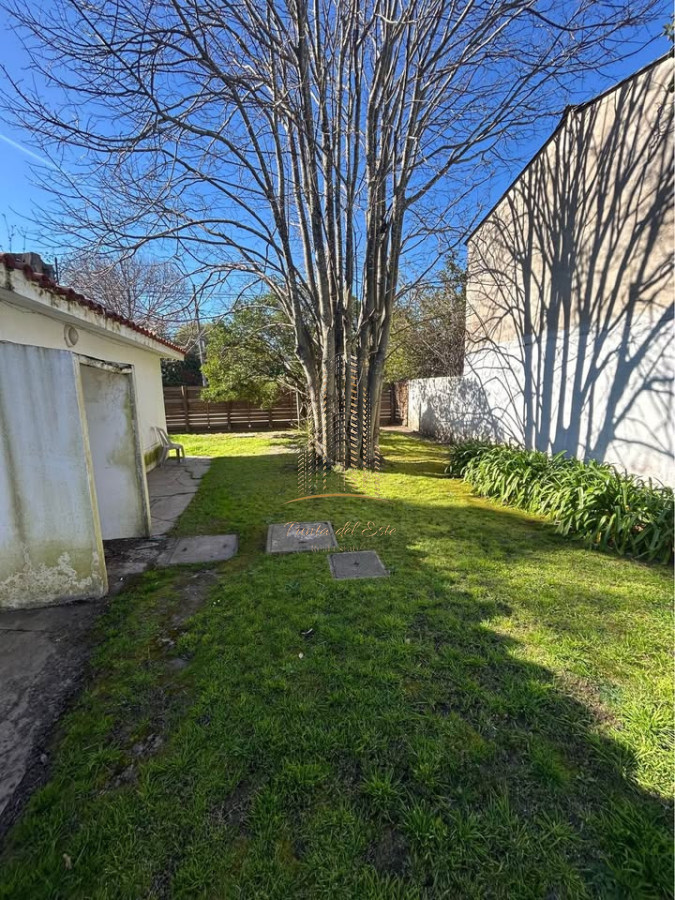 Casa ID.1026 - Vende Casa en Pinares de 2 dormitorios, Punta del este