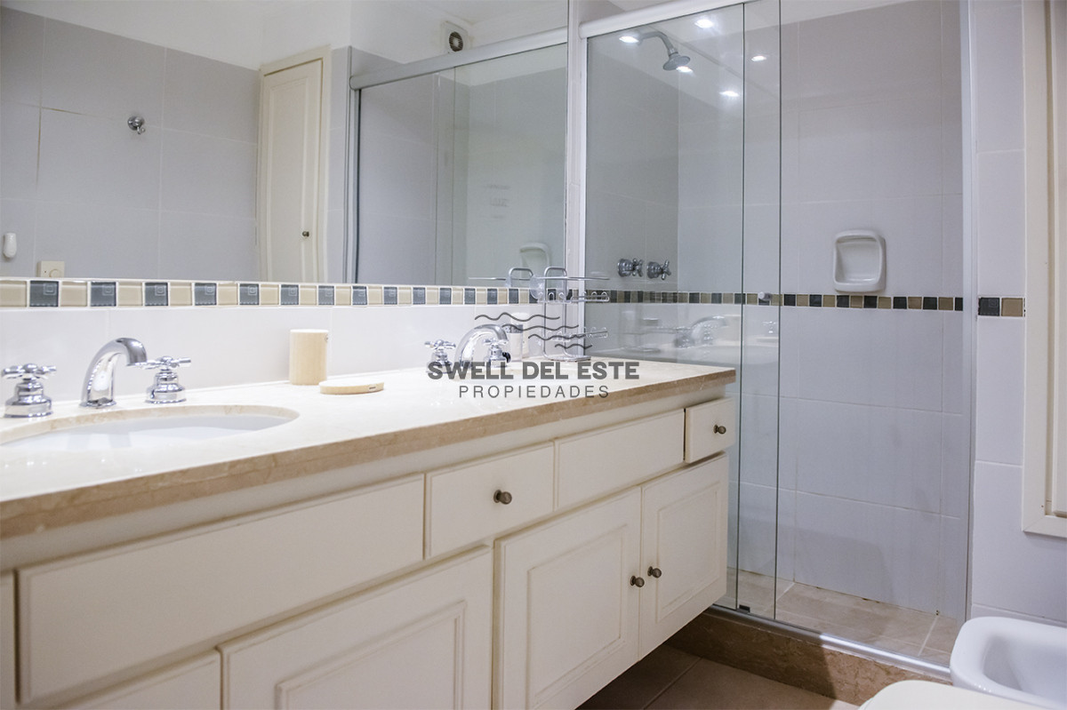 Apartamento ID.235 - En venta Elegante apartamento en San Rafael, Punta del Este