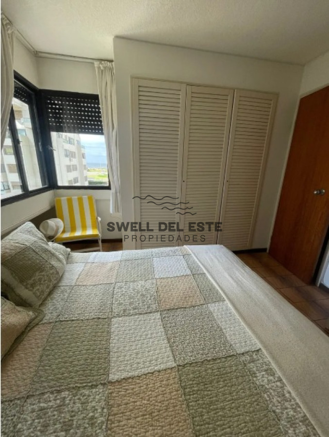 Apartamento ID.248 - Apartamento en venta de 3 dormitorios en Punta del Este con vista al mar