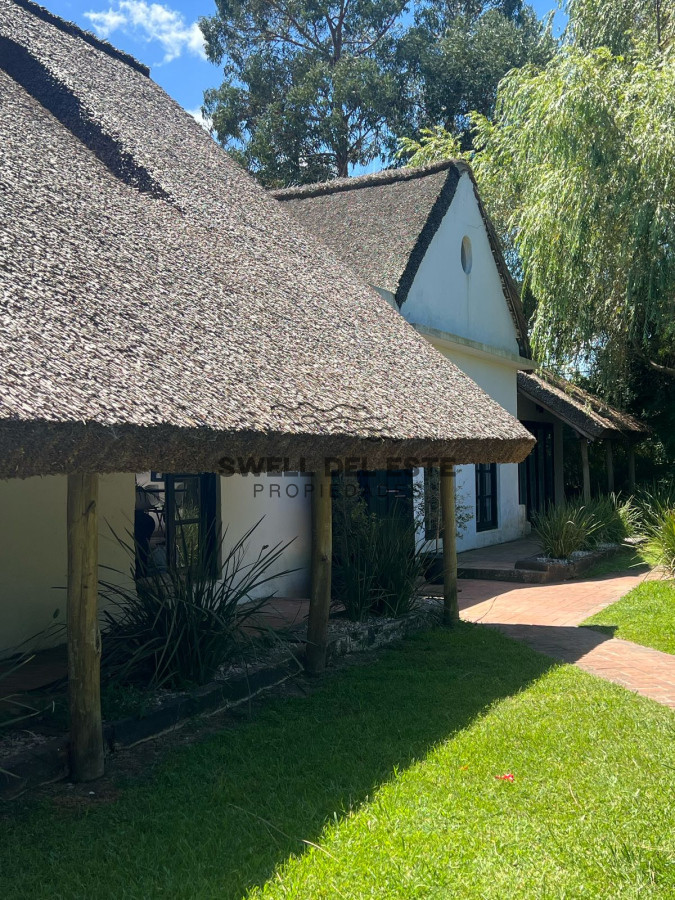 Casa ID.270 - Amplia casa a la venta en Punta del Este de 6 dormitorios en el Tesoro a 200 mts de ruta 10