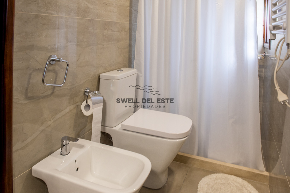Casa ID.517 - Muy linda casa en venta, zona inmejorable, 3 dormitorios y servicio