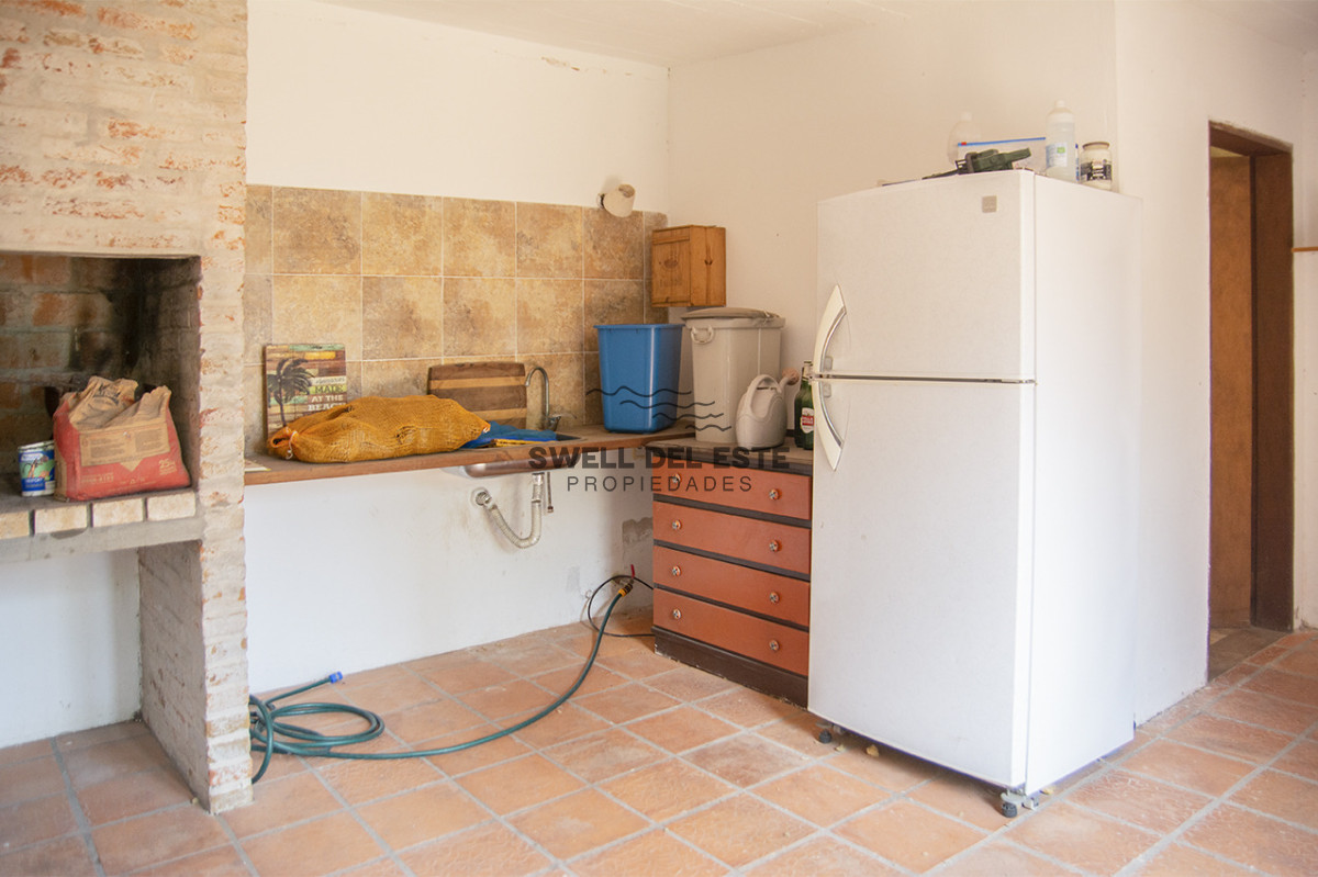 Casa ID.382 - Excelente chalet de 5 dormitorios en venta a pasos de Playa Mansa Punta del Este