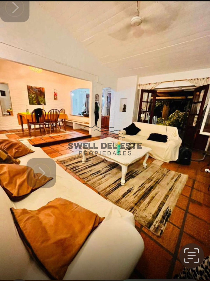 Casa ID.516 - Vende casa en Punta del Este de 4 dormitorios.
