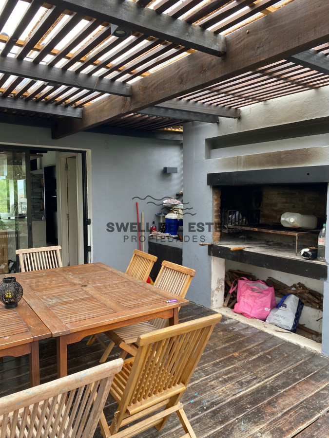 Casa ID.268 - Venta Casa de 3 Dormitorios en Montoya Punta del este con Piscina