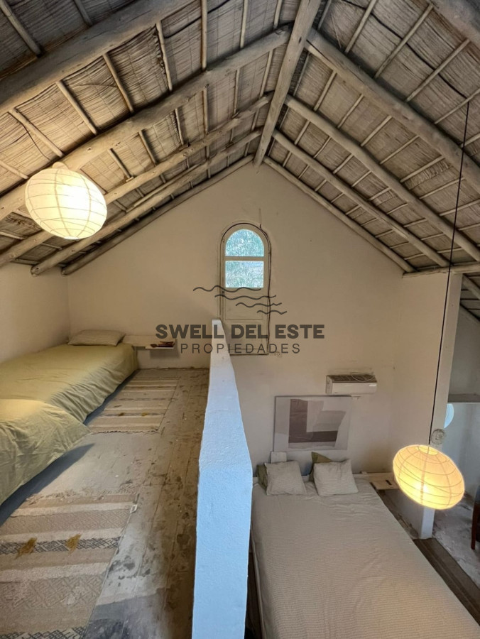 Casa ID.270 - Amplia casa a la venta en Punta del Este de 6 dormitorios en el Tesoro a 200 mts de ruta 10