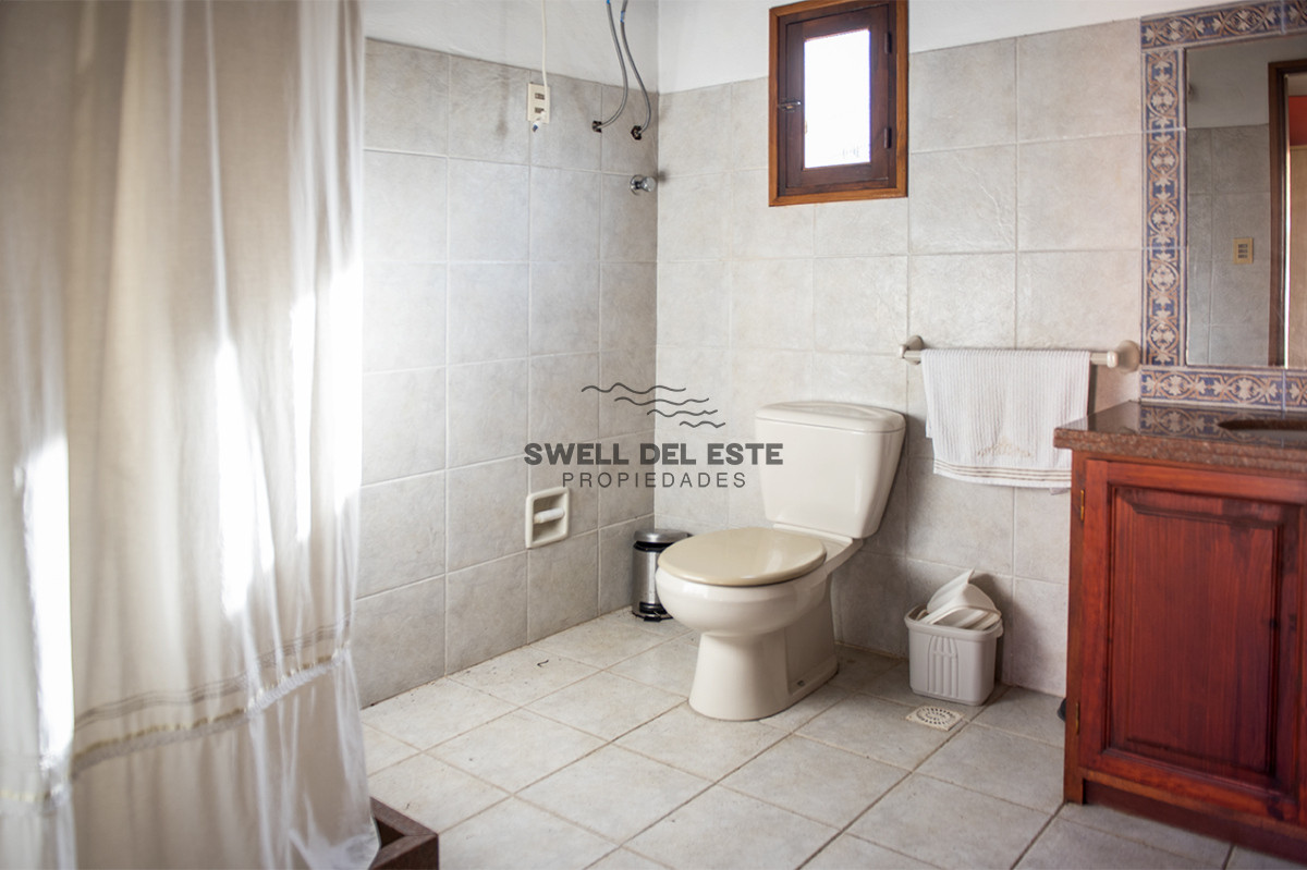 Casa ID.517 - Muy linda casa en venta, zona inmejorable, 3 dormitorios y servicio