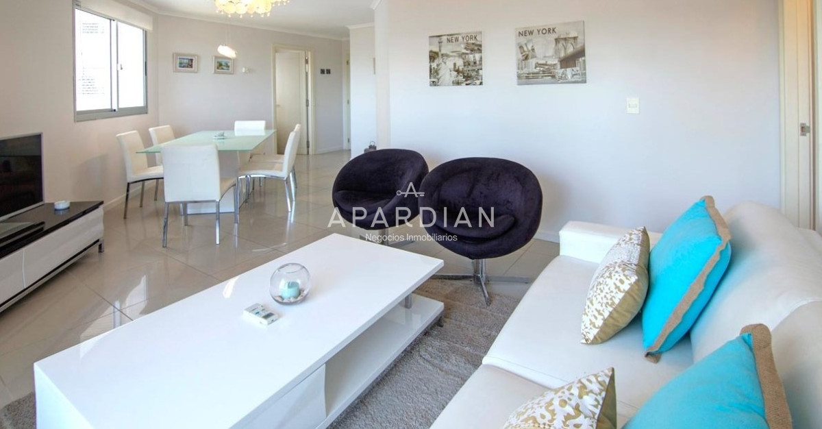 Apartamento ID.21099110 - Apartamento en Venta de 2 dormitorios en Playa Brava , Punta del este 