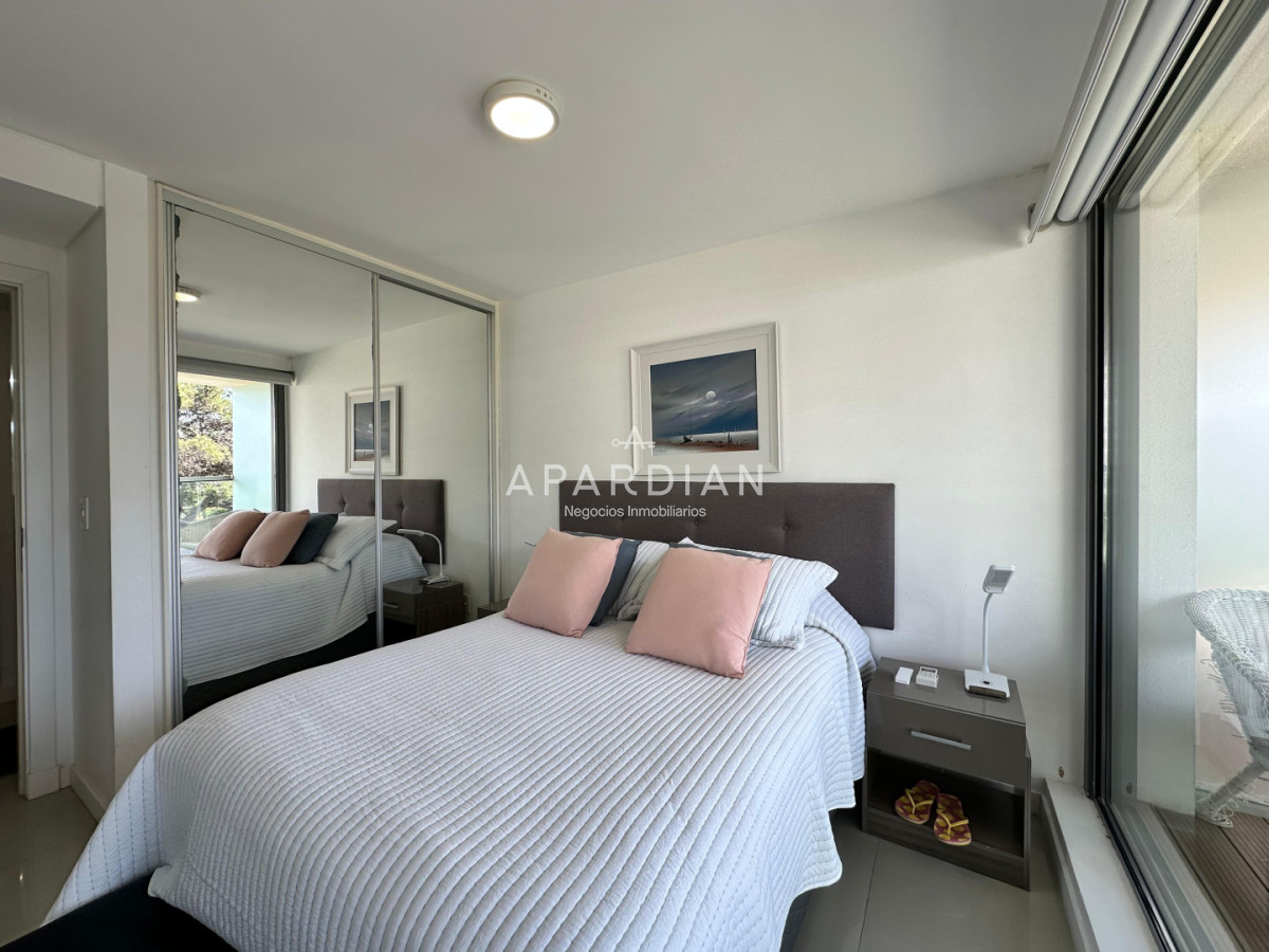 Apartamento ID.21098757 - Vende apartamento de 1 dormitorio y medio en Peninsula, Punta del Este