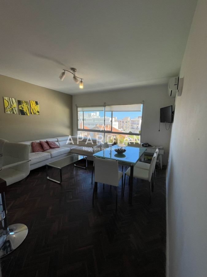 Apartamento ID.21097860 - Espectacular departamento en venta a metros del Mar