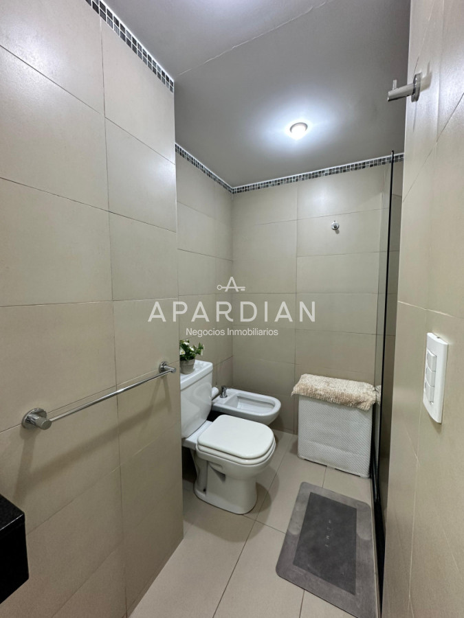 Apartamento ID.21098757 - Vende apartamento de 1 dormitorio y medio en Peninsula, Punta del Este