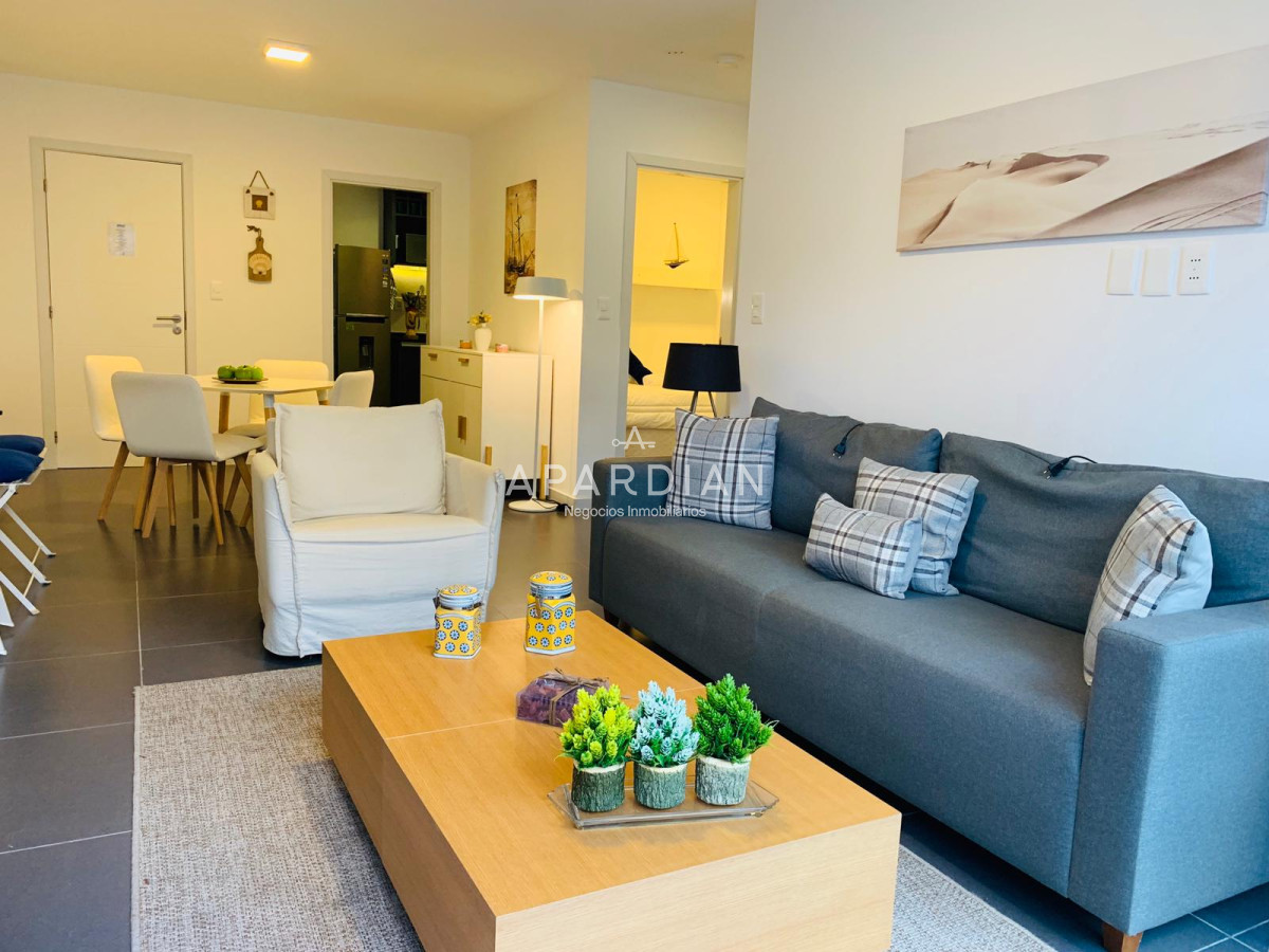 Apartamento ID.21097208 - Venta Apartamento de 2 dormitorios en Península, Punta del Este