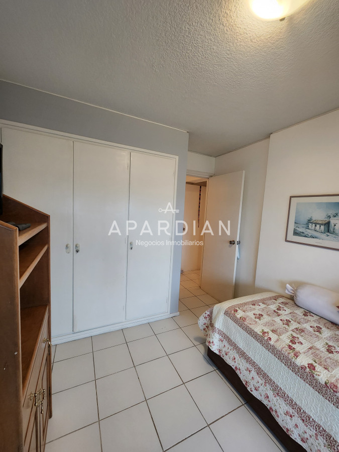 Apartamento ID.21097608 - Vende apartamento de 2 dormitorios en Punta del Este.