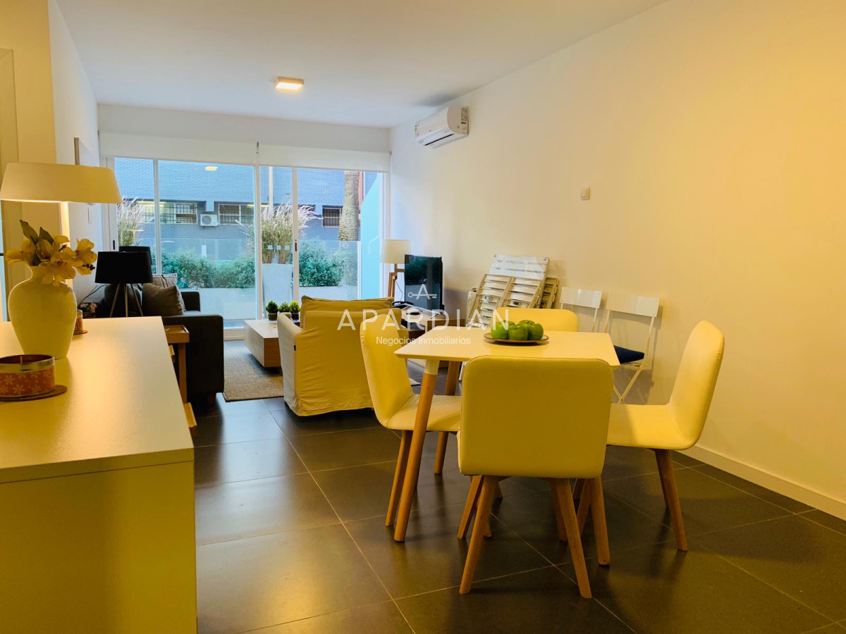 Apartamento ID.21097208 - Venta Apartamento de 2 dormitorios en Península, Punta del Este