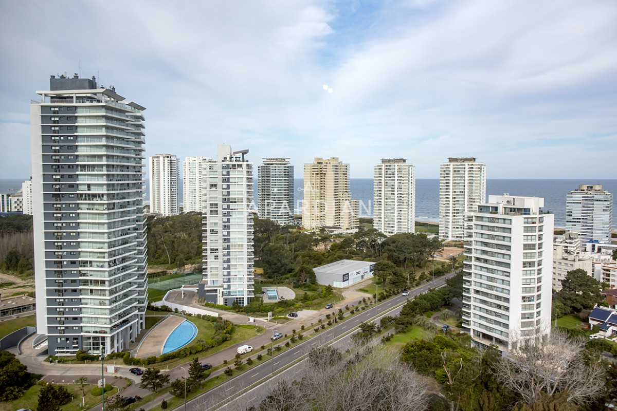 Apartamento ID.21097864 - Se vende apartamento en ocean drive II de 3 dormitorios, Punta del Este 