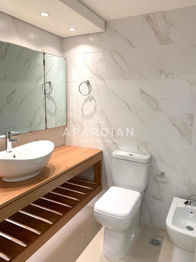Apartamento ID.21097349 - Apartamento en Venta de 2 dormitorios en Edificio I´marangatu, Playa Mansa , Punta del Este