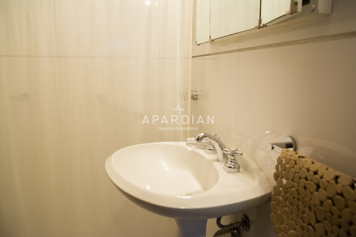 Apartamento ID.21097209 - Apartamento en Venta de 3 dormitorios en parada 2 de playa brava, cerca de servicios en Punta del Este 