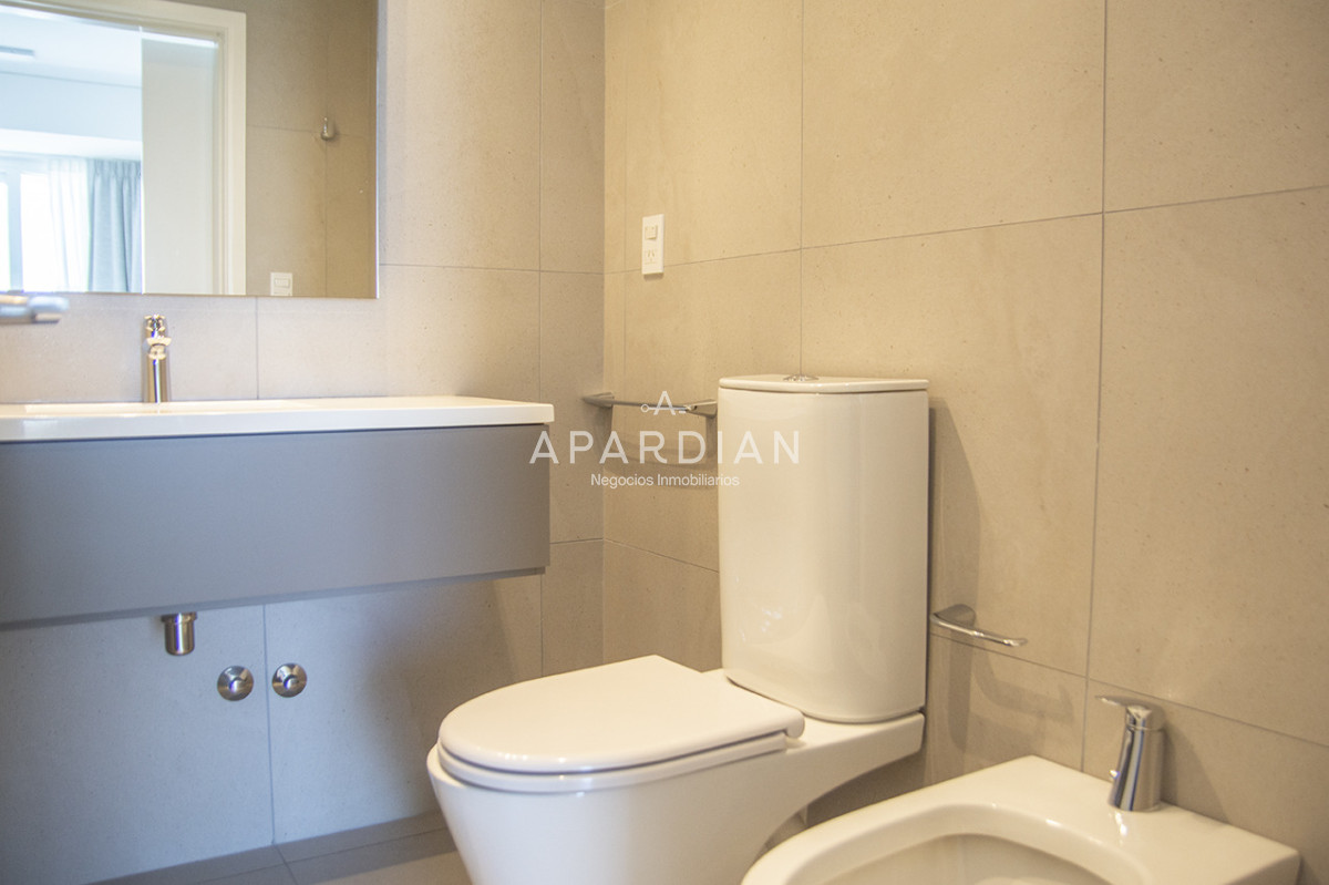 Apartamento ID.21098890 - Espectacular planta en LE PARC III, Esquinero en venta