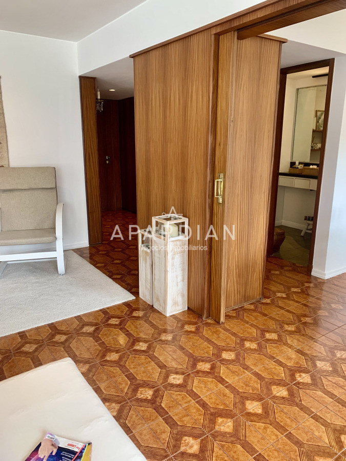 Apartamento ID.21099173 - En venta apartamento de 2 mas dep. en Península, Punta del Este