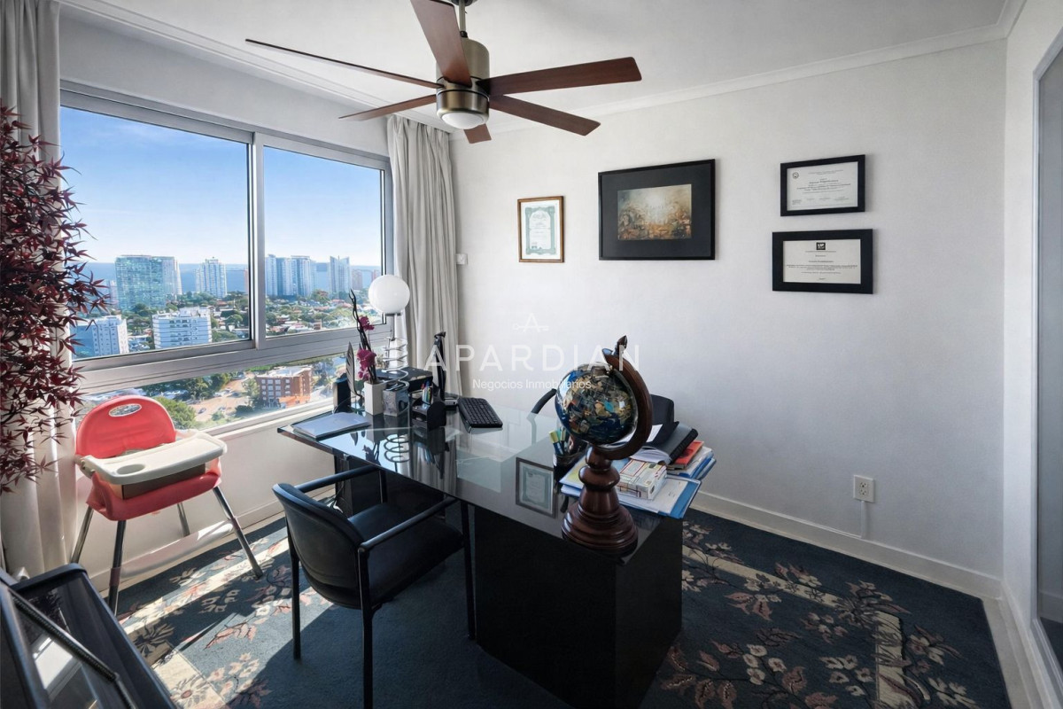 Apartamento ID.21099128 - Excelente apartamento de 2 dormitorios en destacado complejo en zona roosevelt 