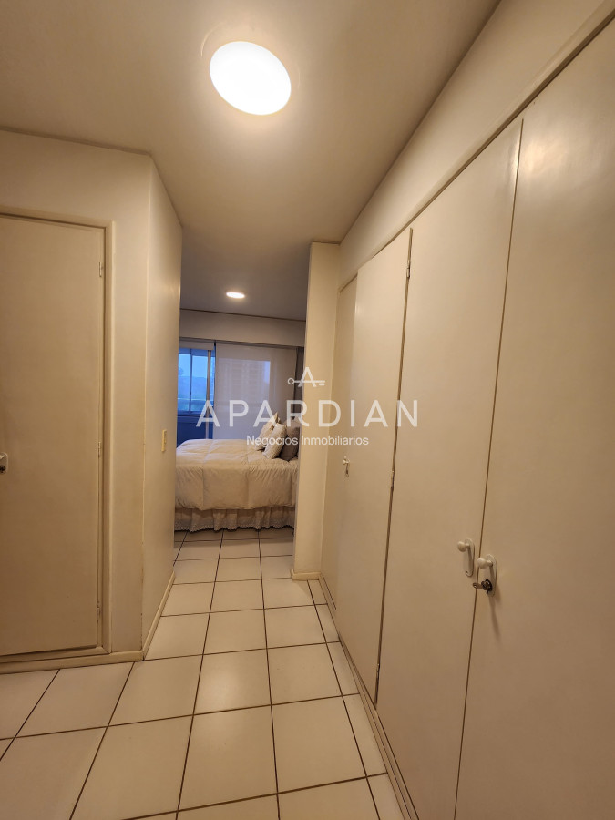 Apartamento ID.21097608 - Vende apartamento de 2 dormitorios en Punta del Este.